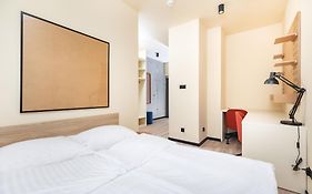 Nextdoor Apartments
